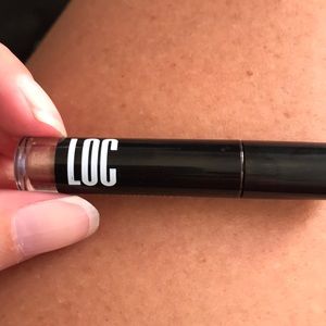 LOC liquid shimmer shadow